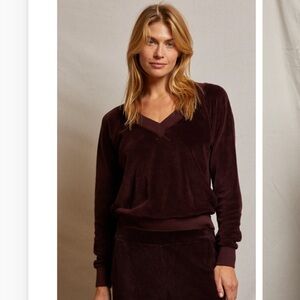 PerfectWhiteTee Ember V-Neck Velvet tee